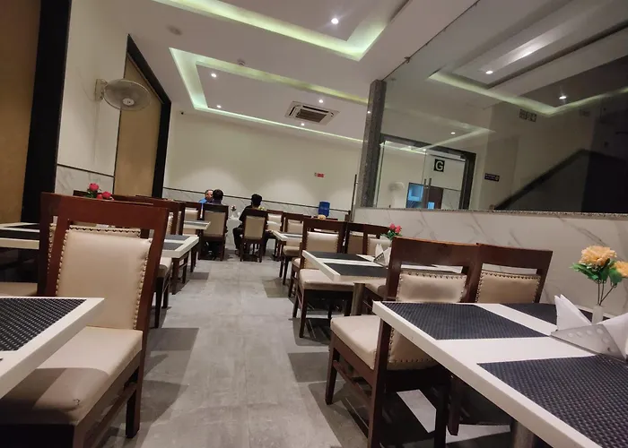 Hotel Z Suites Delhi Igi Airport- Free Airport Drop New Delhi